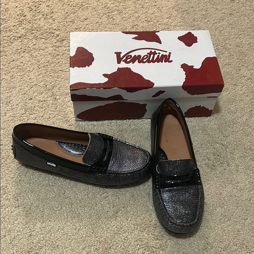 venettini never worn leather shoes gray slip ons womens 5.5/6